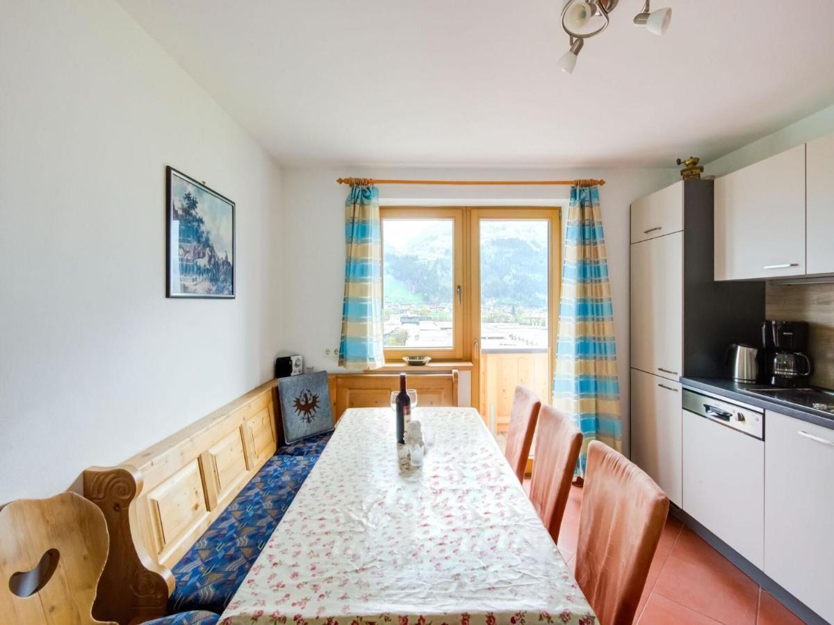 Scenic Apartment In Tirol With Garden Kaltenbach Dış mekan fotoğraf